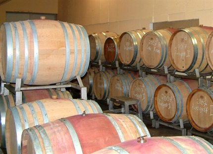 Air humidification and wine